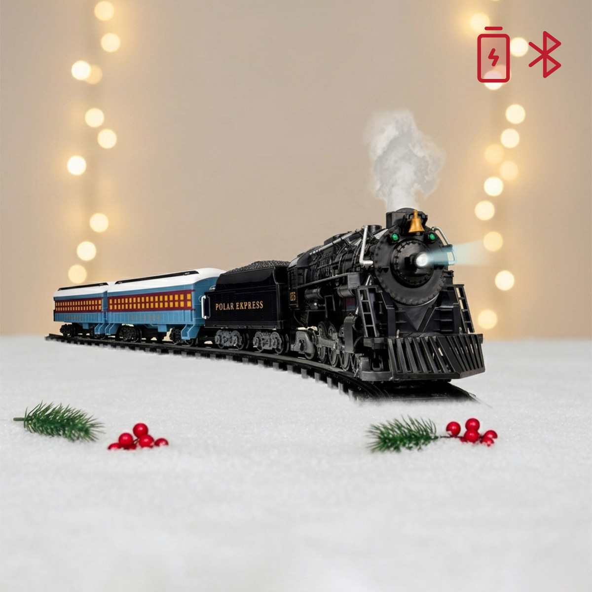 Le train Polar Express sur des rails enneigés avec des lumières de Noël